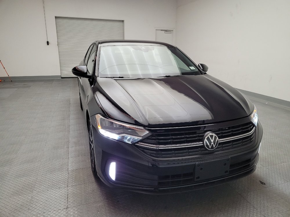 Used 2024 Volkswagen Jetta Sport image 14