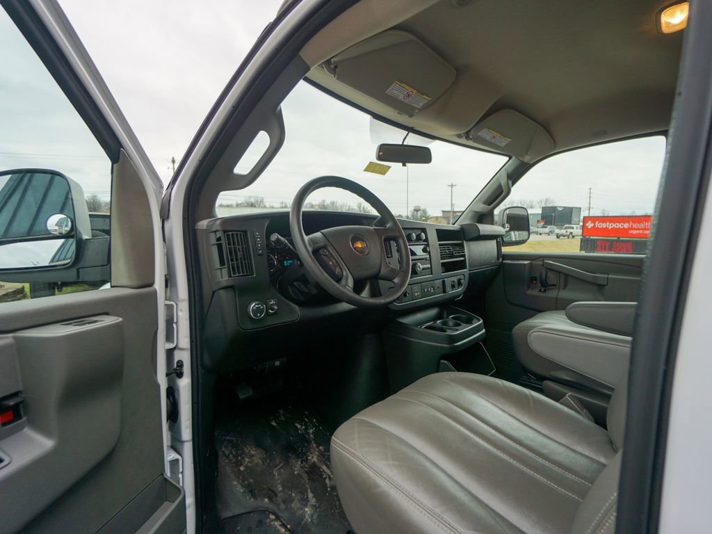 Used 2020 Chevrolet Express 2500 w/ Driver Convenience Package image 10