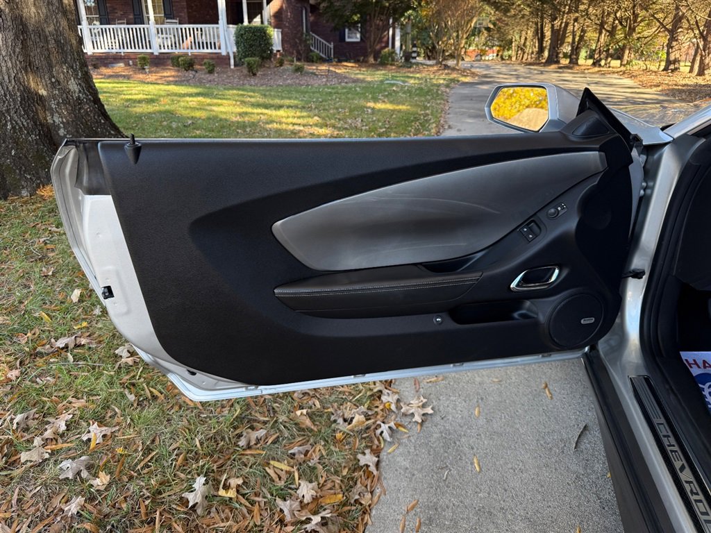 Used 2010 Chevrolet Camaro SS w/ LPO, Ground Effects Package image 45