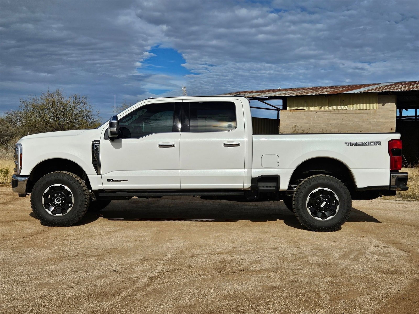 New 2026 Ford F350 King Ranch w/ Tremor Off-Road Package image 9