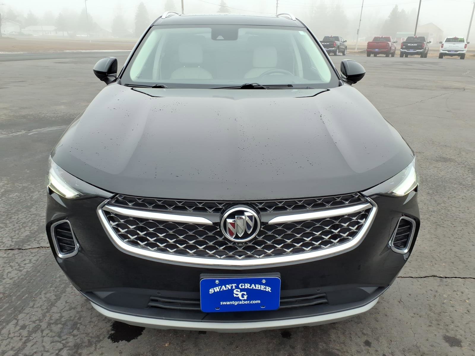 Used 2023 Buick Envision Avenir image 9