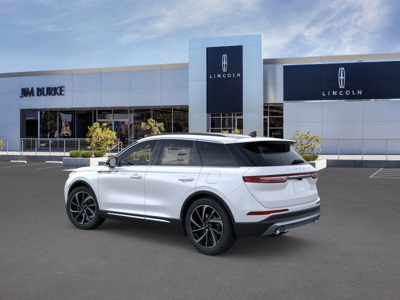 New 2025 Lincoln Corsair Reserve FWD image 4