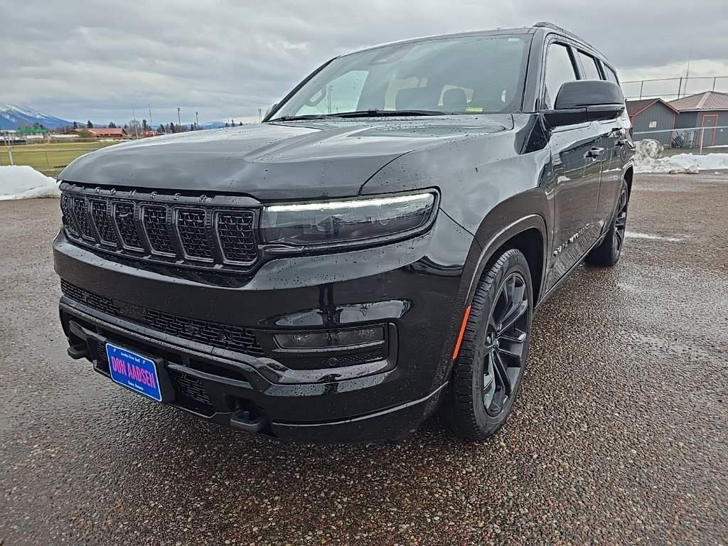 Used 2024 Jeep Grand Wagoneer Series II w/ Quick Order Packagew 28T image 3