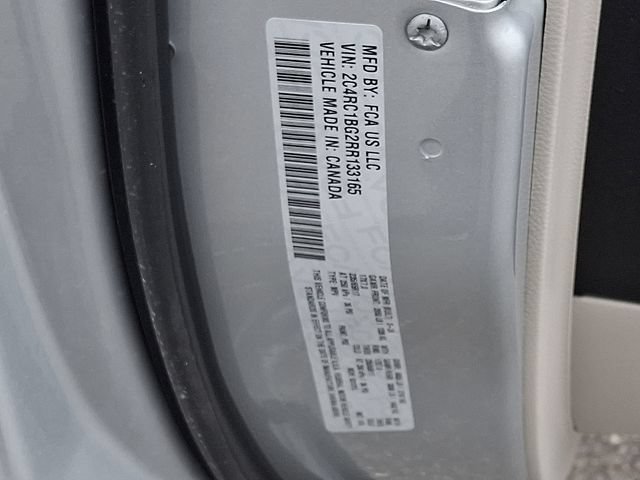Used 2024 Chrysler Pacifica Touring-L FWD image 27