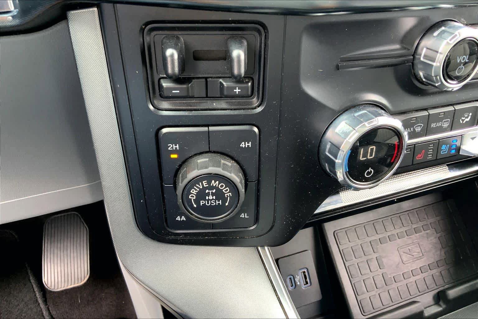 Used 2021 Ford F150 Limited AWD/4WD image 33