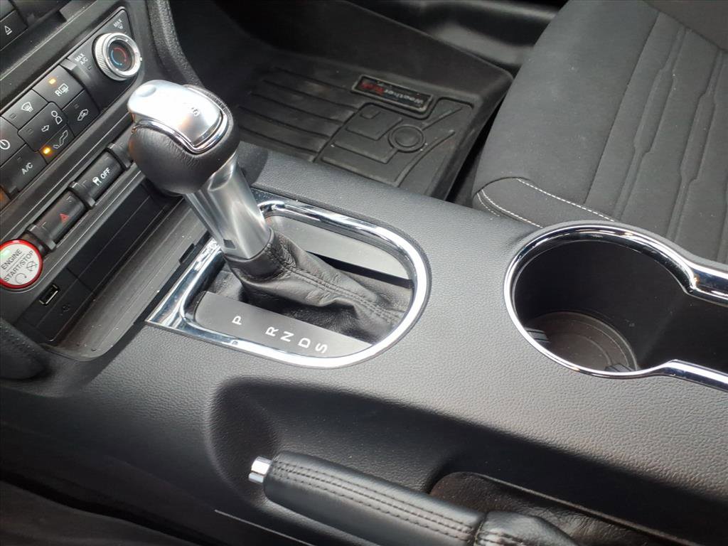 Used 2017 Ford Mustang Coupe image 11