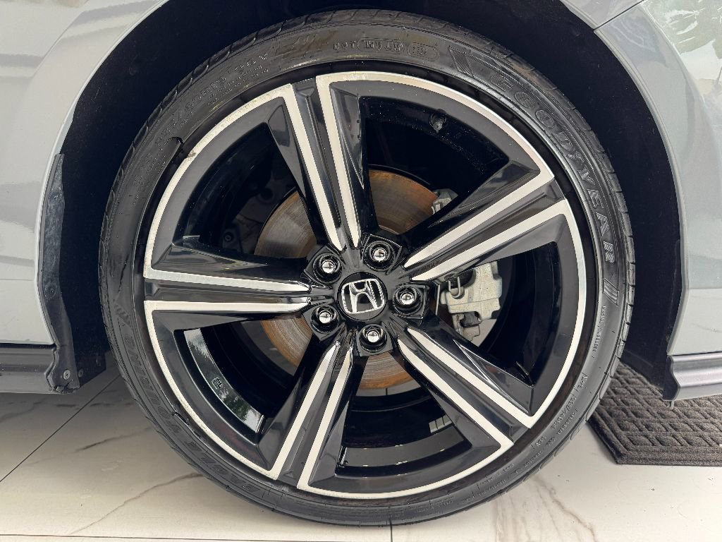 Used 2025 Honda Accord Sport image 10