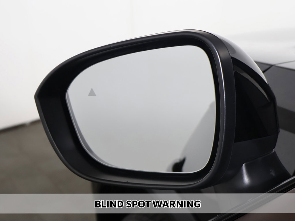 Used 2023 Nissan Rogue SV AWD/4WD image 4