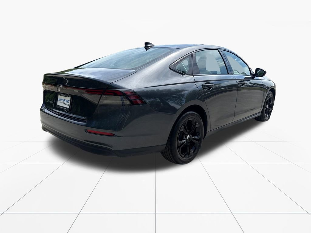 Used 2025 Honda Accord SE image 9