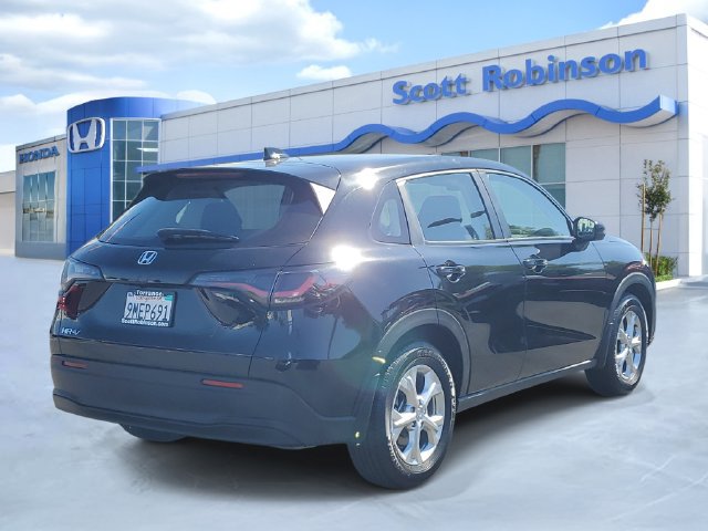 Certified 2024 Honda HR-V LX image 4