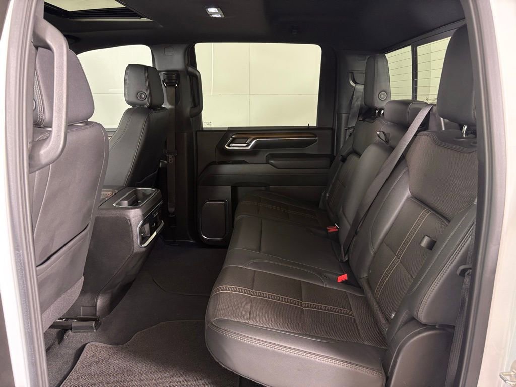 Used 2024 Chevrolet Silverado 3500 High Country w/ High Country Premium Package image 43