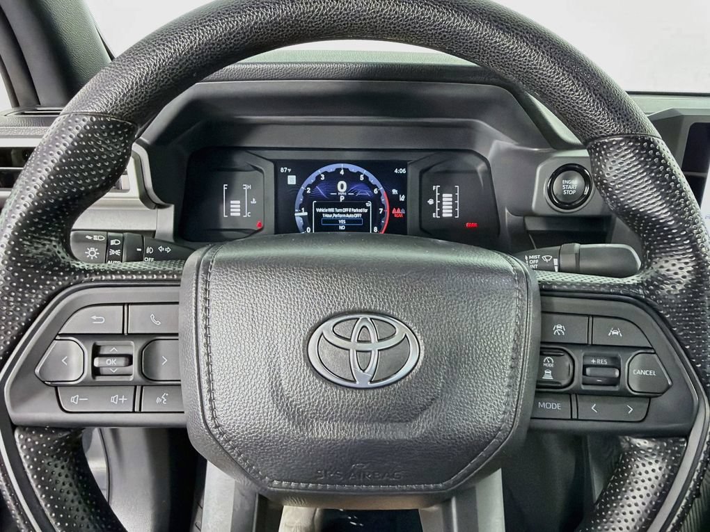 Used 2025 Toyota Tacoma SR5 AWD/4WD image 16