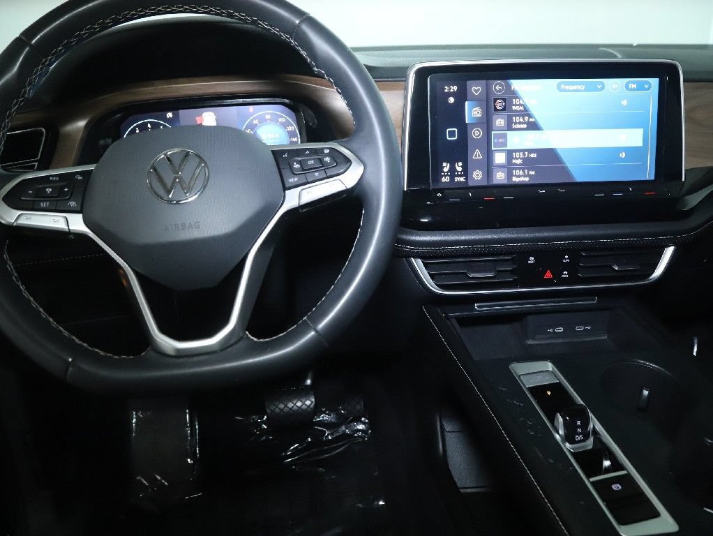 Used 2024 Volkswagen Atlas SE AWD/4WD image 28