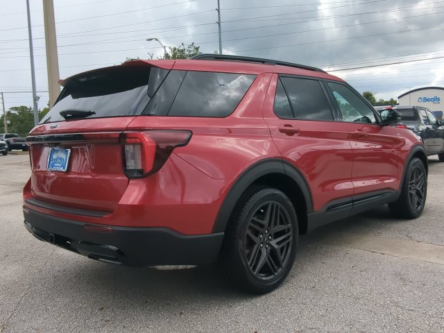 New 2026 Ford Explorer ST-Line w/ ST-Line Street Pack RWD image 5