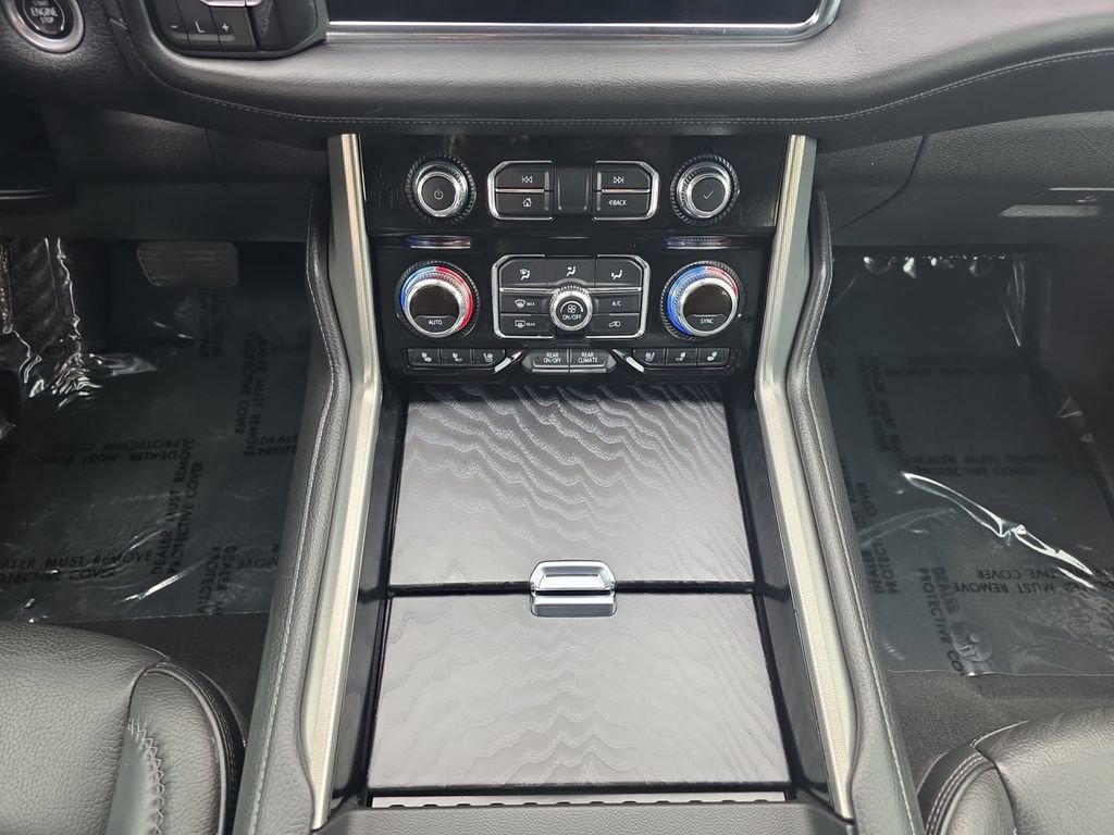 Used 2022 GMC Yukon XL Denali image 13