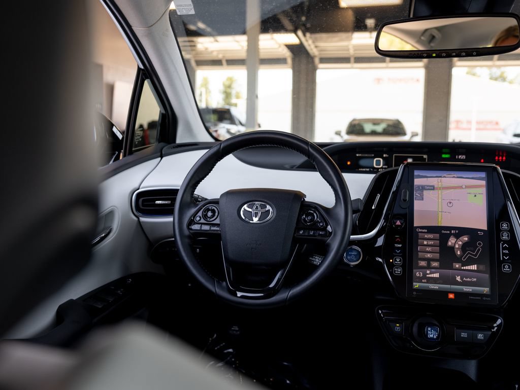 Used 2020 Toyota Prius Limited w/ Premium Convenience Package FWD image 13