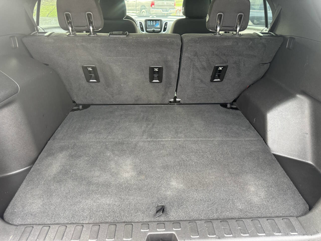 Used 2018 Chevrolet Equinox LS image 7