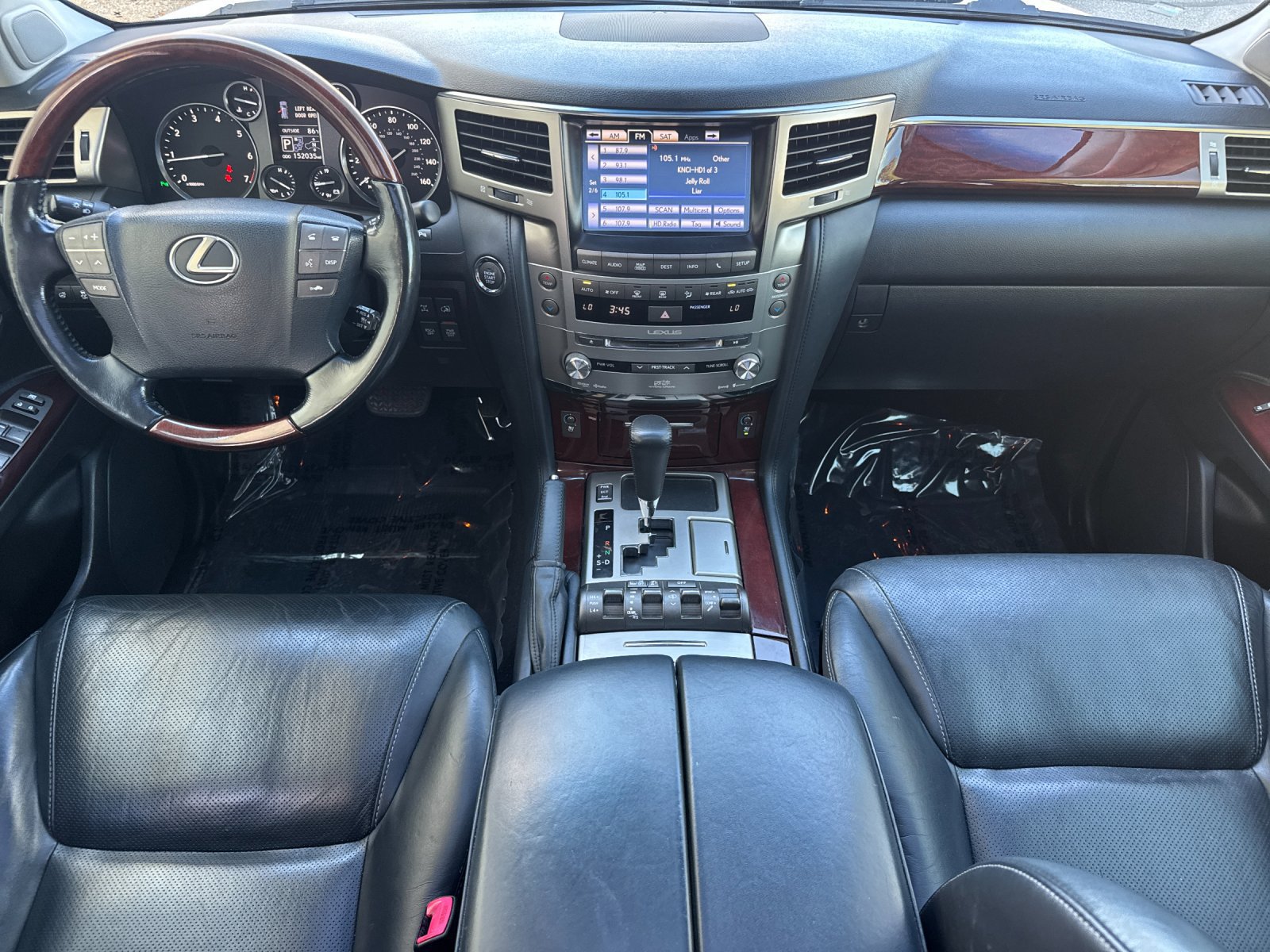 Used 2015 Lexus LX 570 4WD image 13