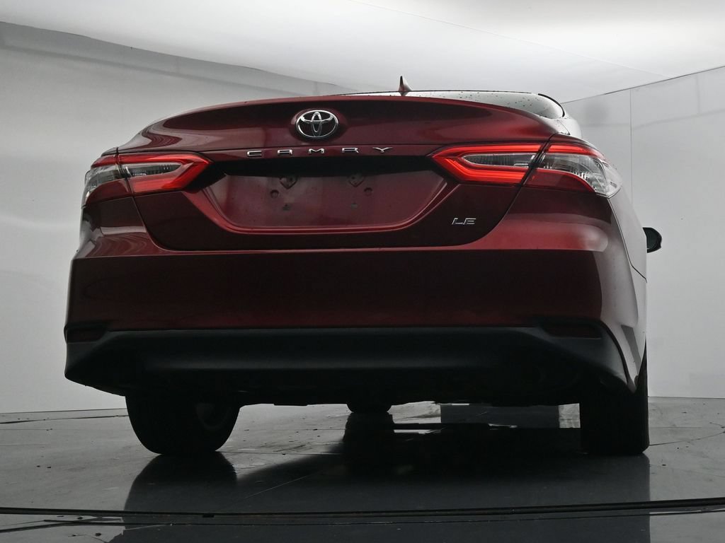 Used 2019 Toyota Camry LE FWD image 21