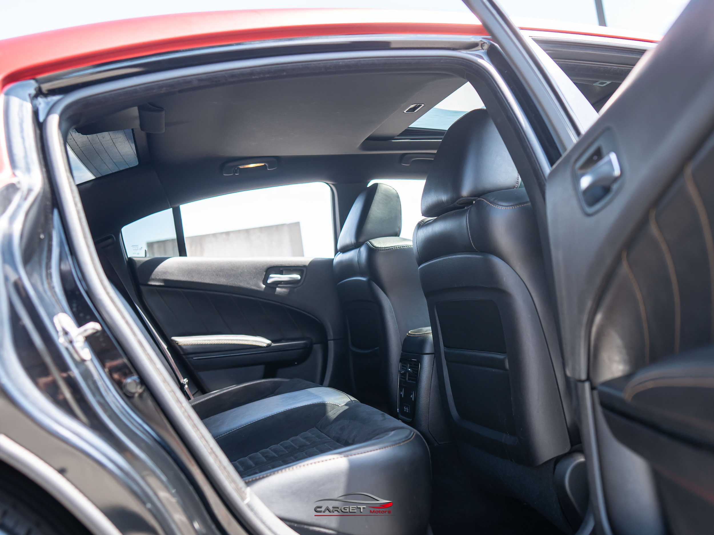Used 2018 Dodge Charger R/T RWD image 18