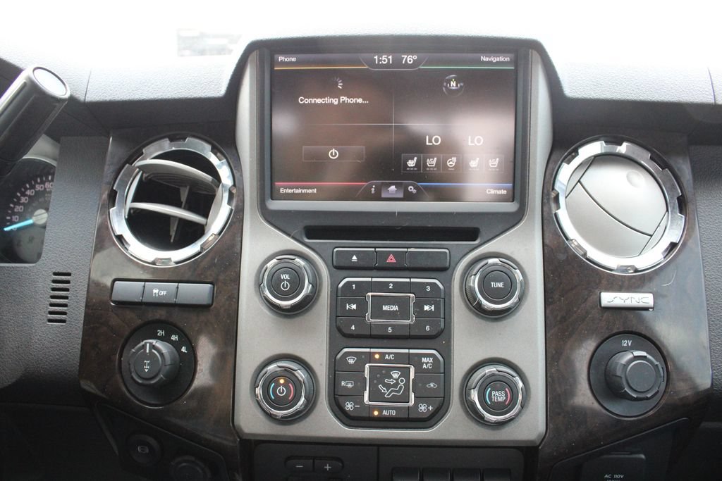 Used 2016 Ford F350 Platinum w/ Platinum Package AWD/4WD image 14