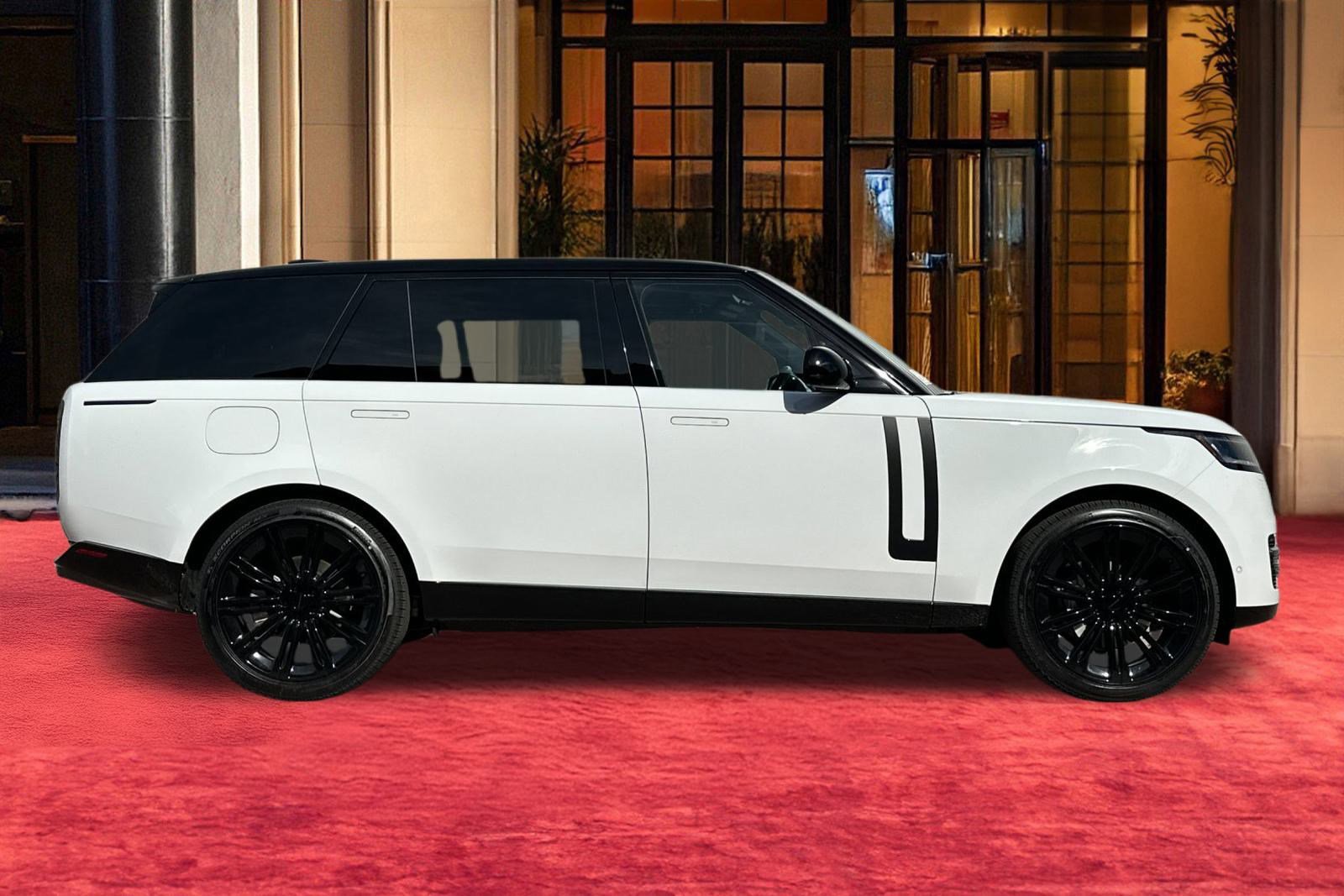 New 2026 Land Rover Range Rover Long Wheelbase SE image 9