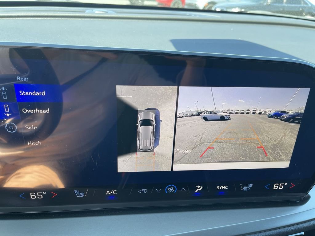 New 2026 Chevrolet Traverse LT w/ Driver Confidence Package FWD image 17