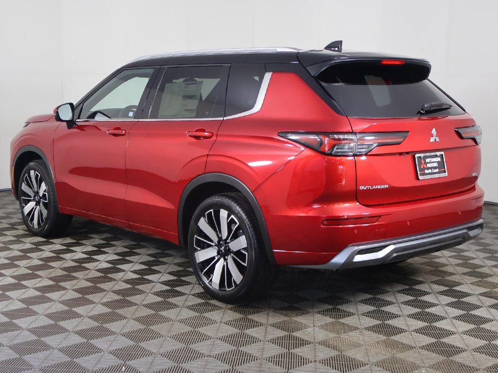 New 2025 Mitsubishi Outlander SEL image 15
