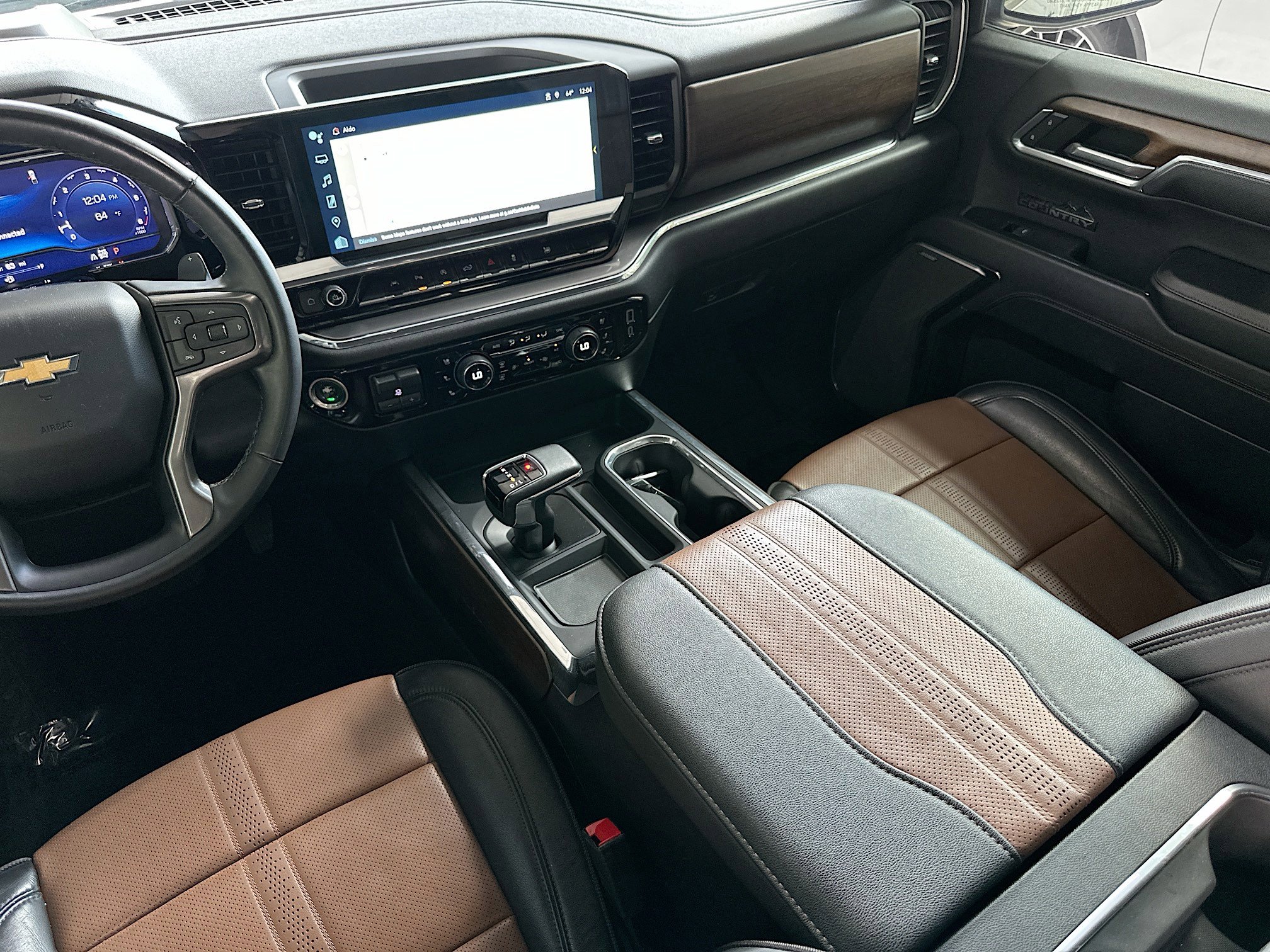 Used 2024 Chevrolet Silverado 1500 High Country w/ Technology Package image 24