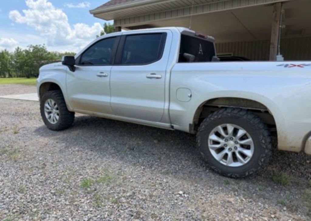 Used 2022 Chevrolet Silverado 1500 Custom AWD/4WD image 3