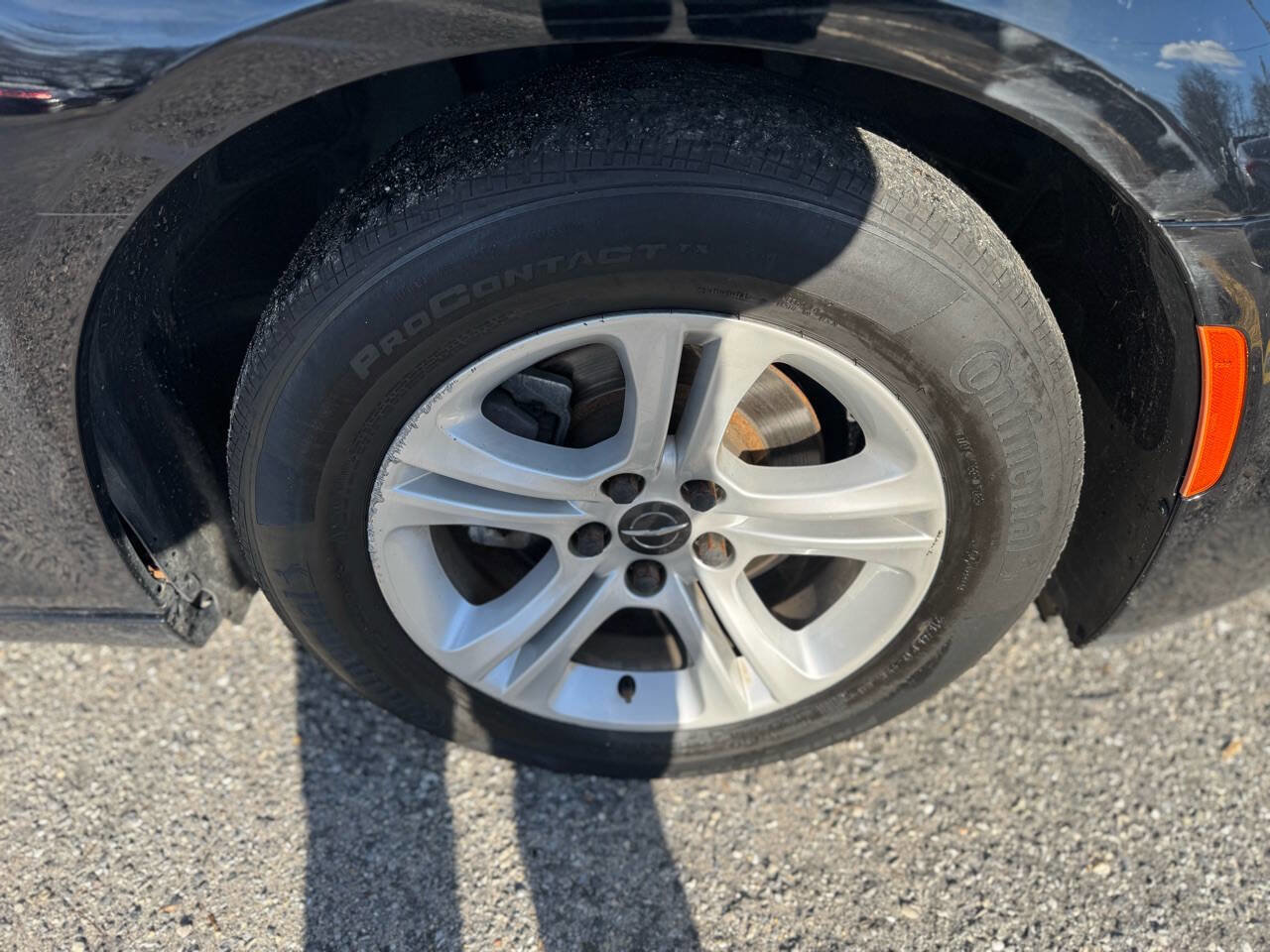 Used 2019 Chrysler 300 Touring w/ Sport Appearance Package image 60