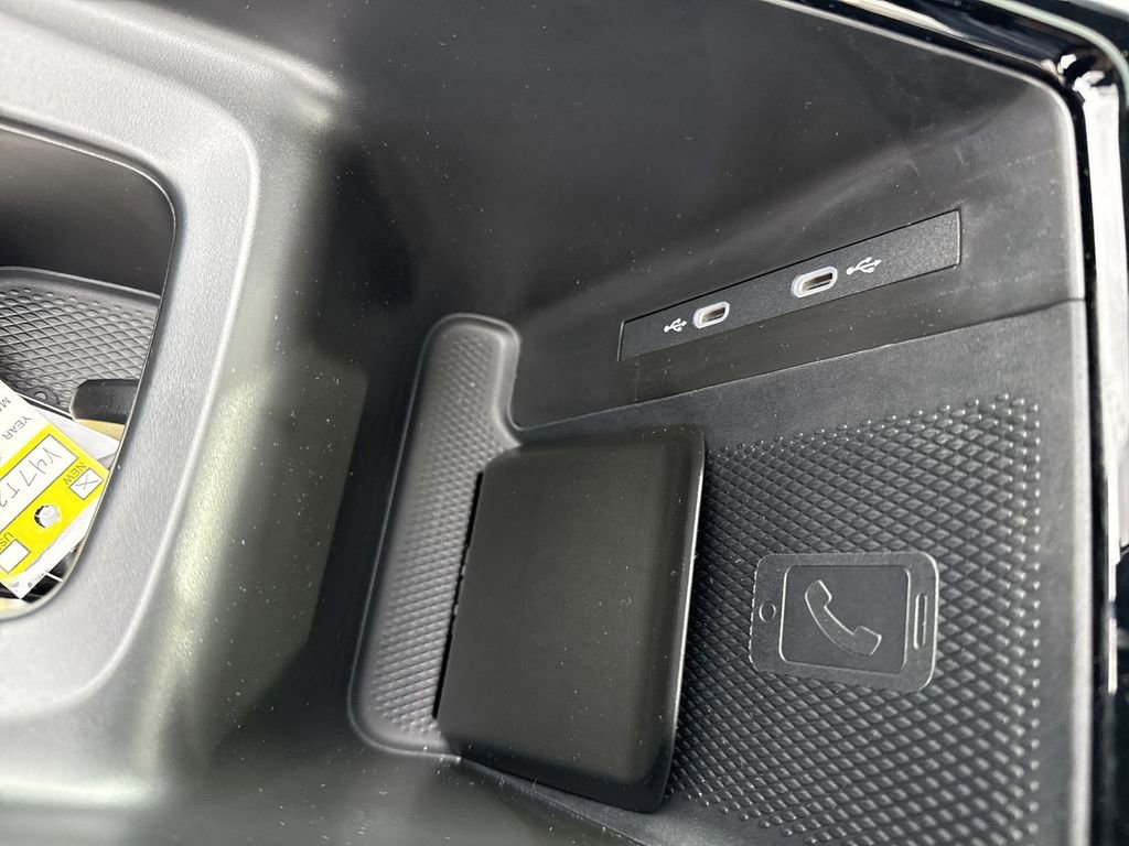 New 2025 Volkswagen ID.4 Pro S image 34