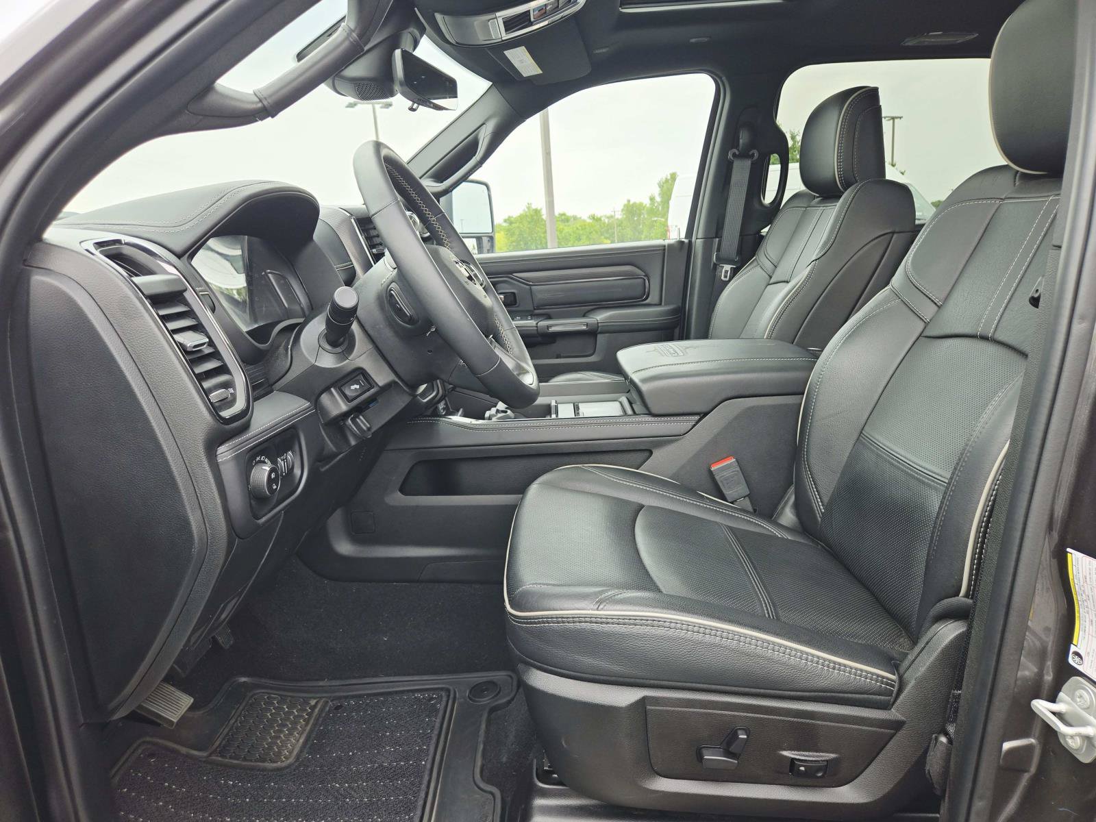 Used 2024 RAM 2500 Limited AWD/4WD image 13