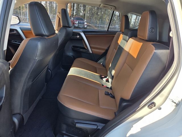 Used 2016 Toyota RAV4 Limited image 6