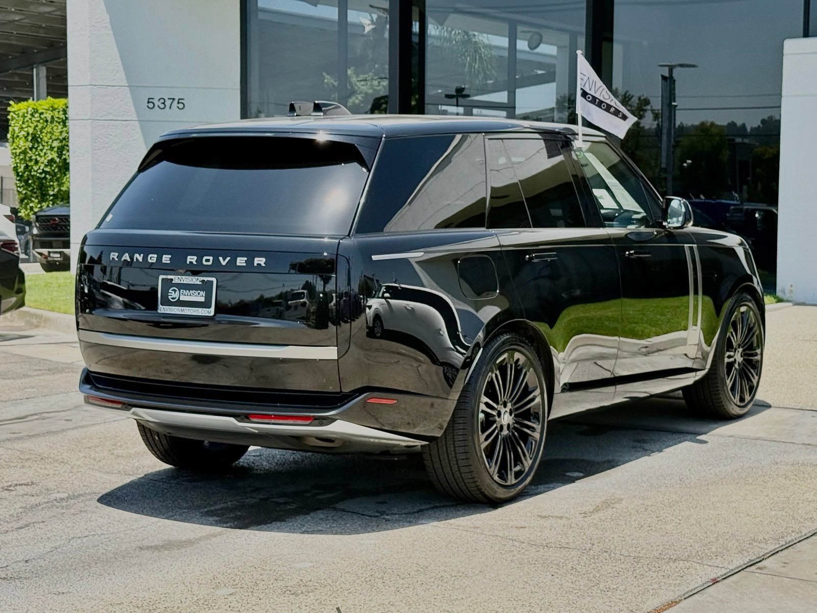 Used 2024 Land Rover Range Rover SE AWD/4WD image 15