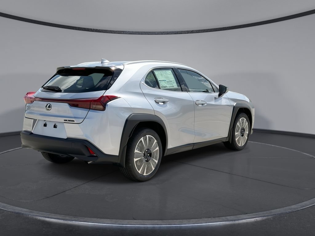 New 2026 Lexus UX 300h FWD image 11