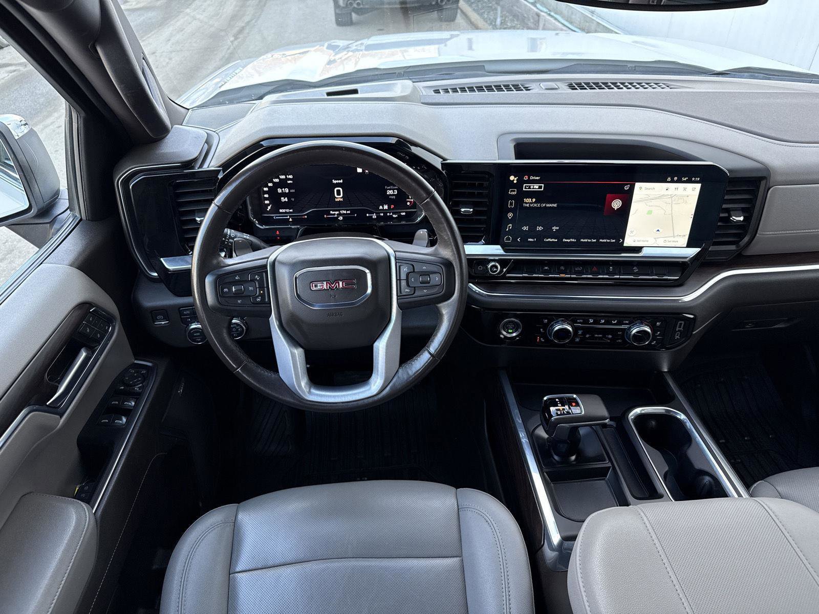 Used 2023 GMC Sierra 1500 SLT w/ SLT Premium Package AWD/4WD image 19