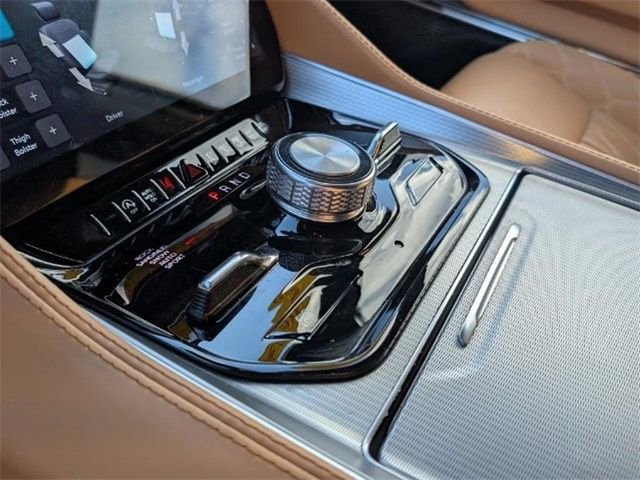 Certified 2023 Jeep Grand Wagoneer L Series III w/ HD Trailer Tow Package image 23