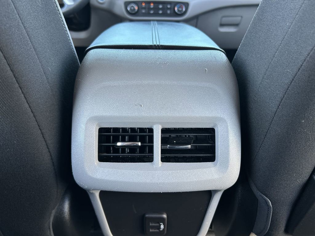 Used 2023 GMC Terrain SLE image 21