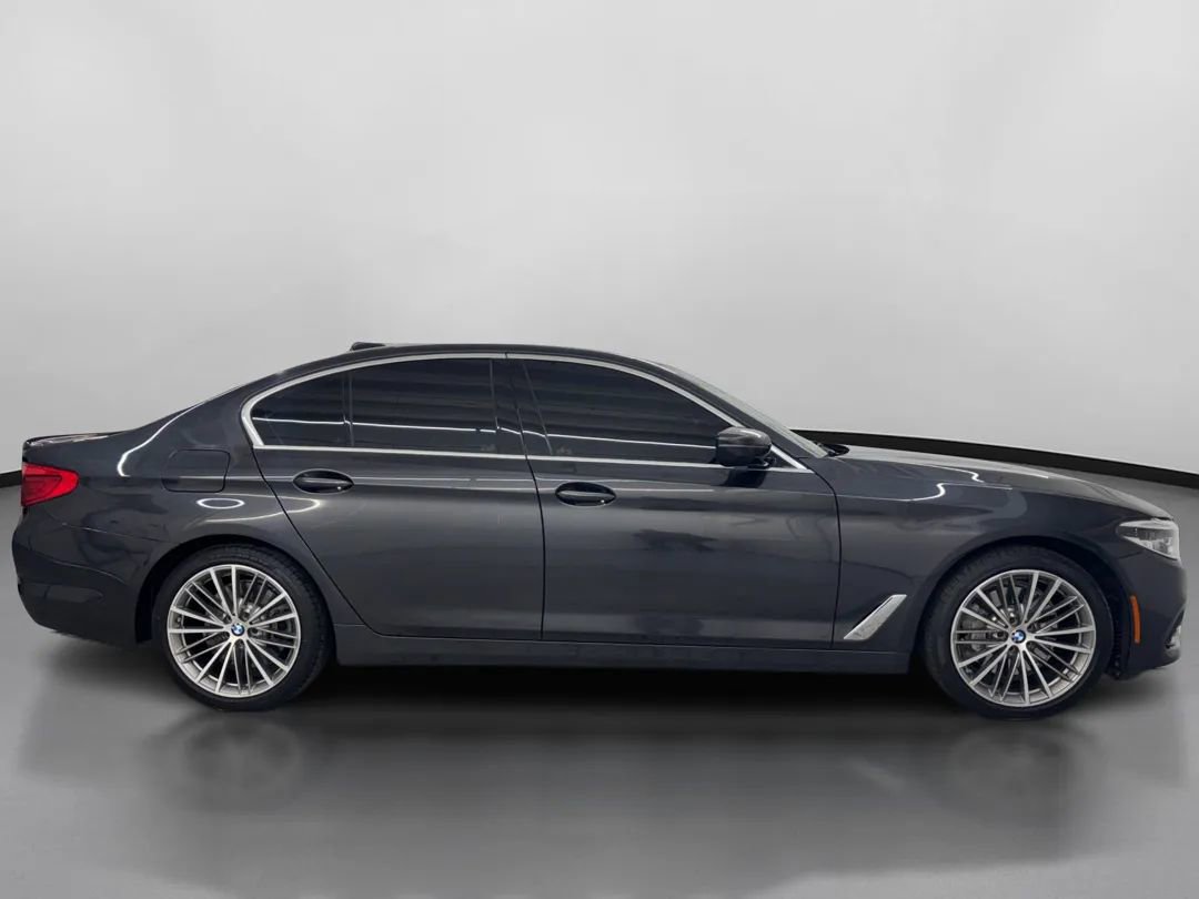 Used 2019 BMW 540i xDrive w/ Executive Package image 11