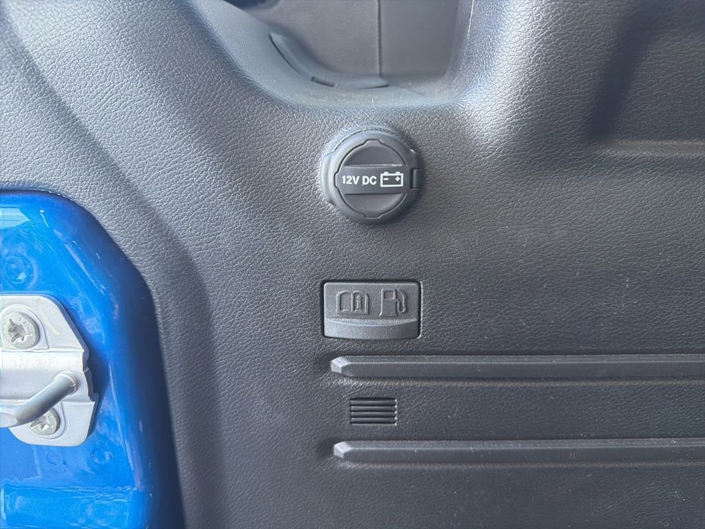 Certified 2023 Jeep Wrangler Unlimited w/ Cold Weather Group image 30