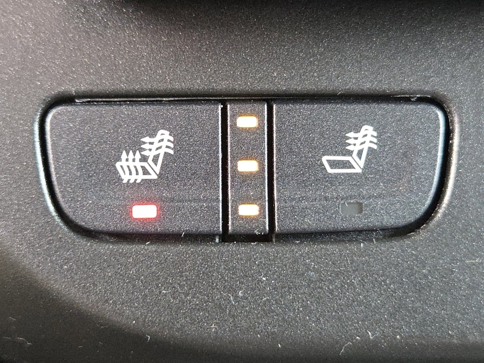 Used 2021 Chevrolet Colorado Z71 w/ Safety Package image 4