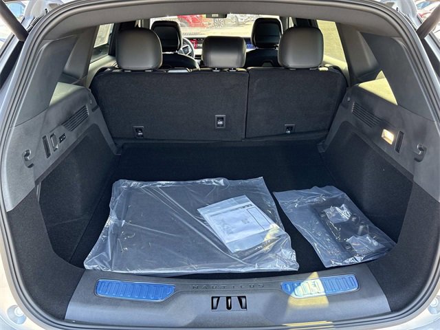 New 2025 Lincoln Nautilus Premier w/ Jet Appearance Package image 12