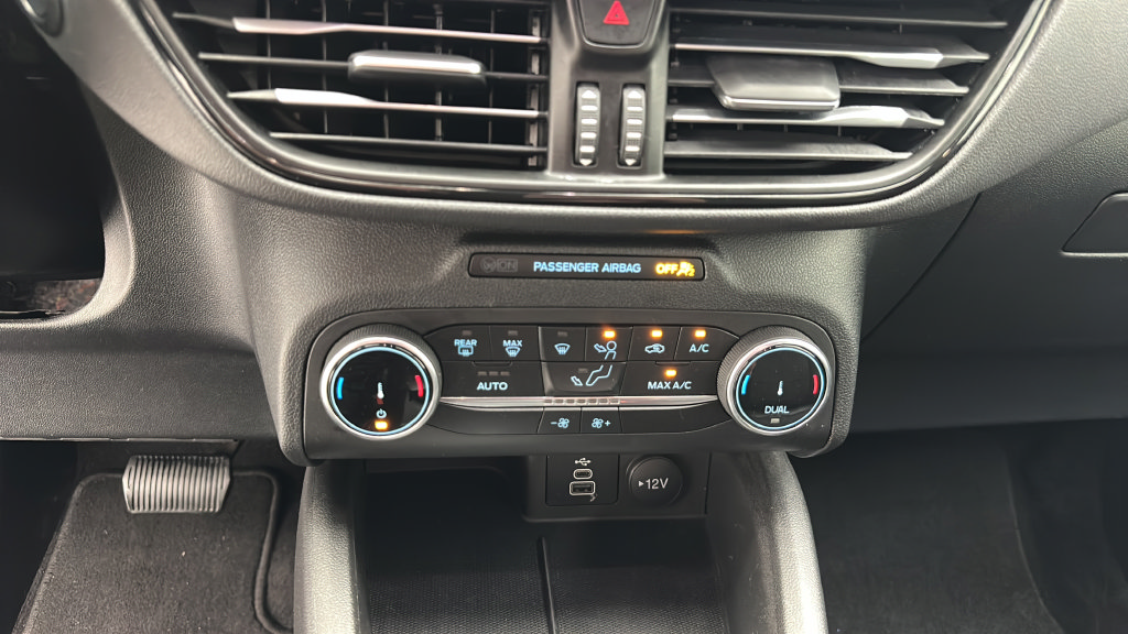 Used 2025 Ford Escape ST-Line FWD image 18