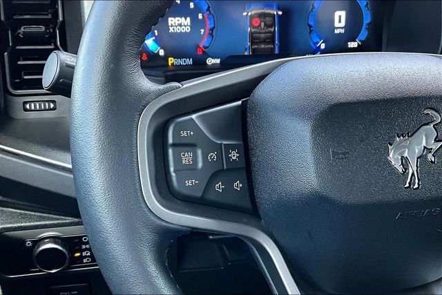 Used 2025 Ford Bronco Badlands image 11