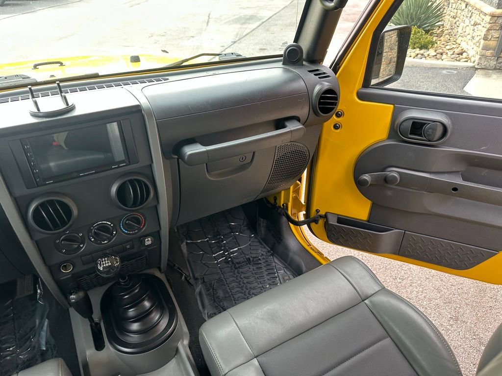 Used 2009 Jeep Wrangler X image 19