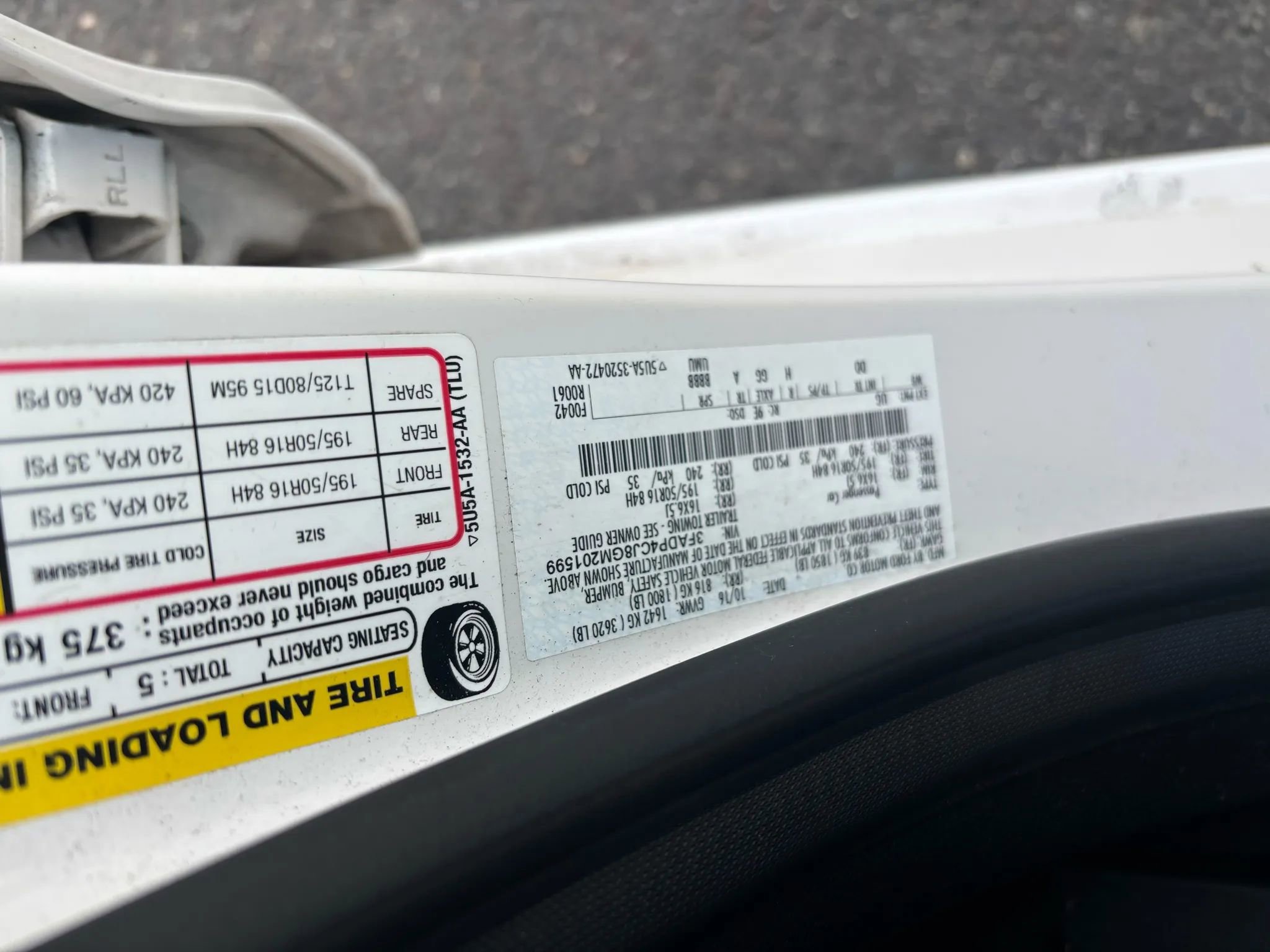 Used 2016 Ford Fiesta Titanium image 35