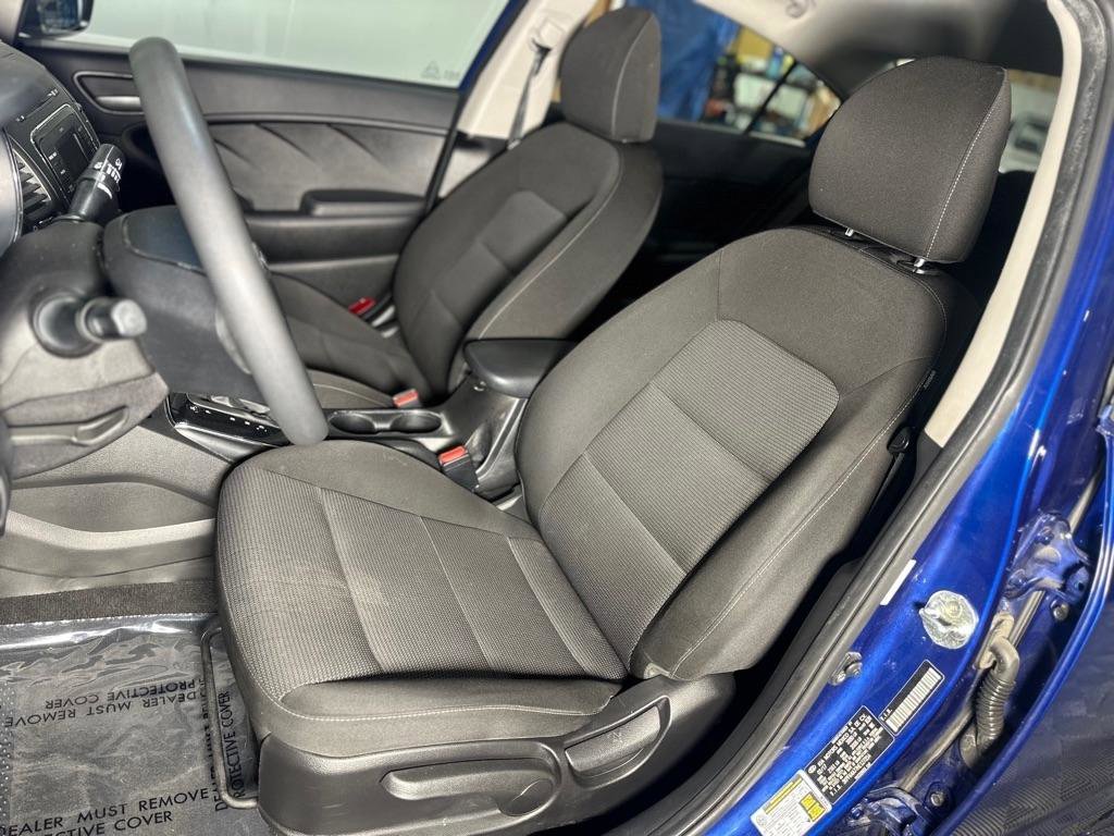 Used 2017 Kia Forte LX image 21