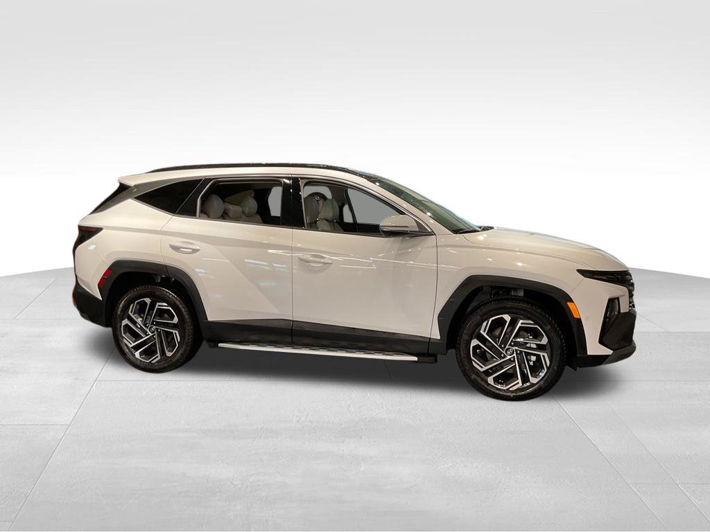 New 2026 Hyundai Tucson Limited AWD/4WD image 2