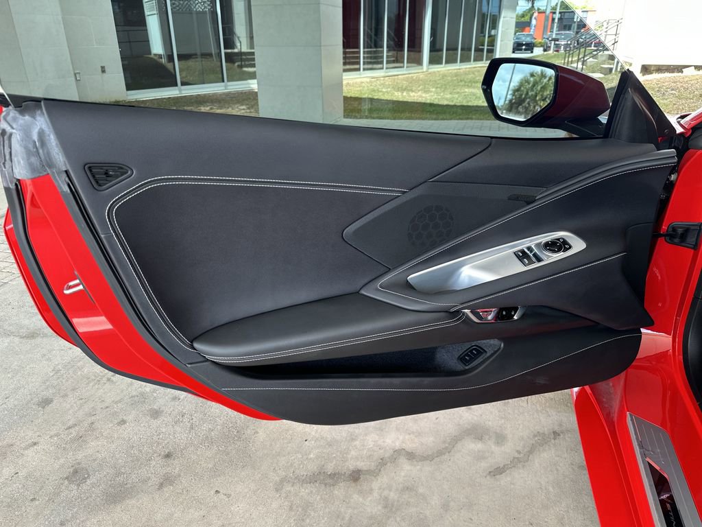 Used 2022 Chevrolet Corvette Stingray Coupe w/ 1LT RWD image 10